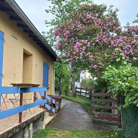 Chambre Spatieuse Avec Grand Lit. Aspet Exterior foto